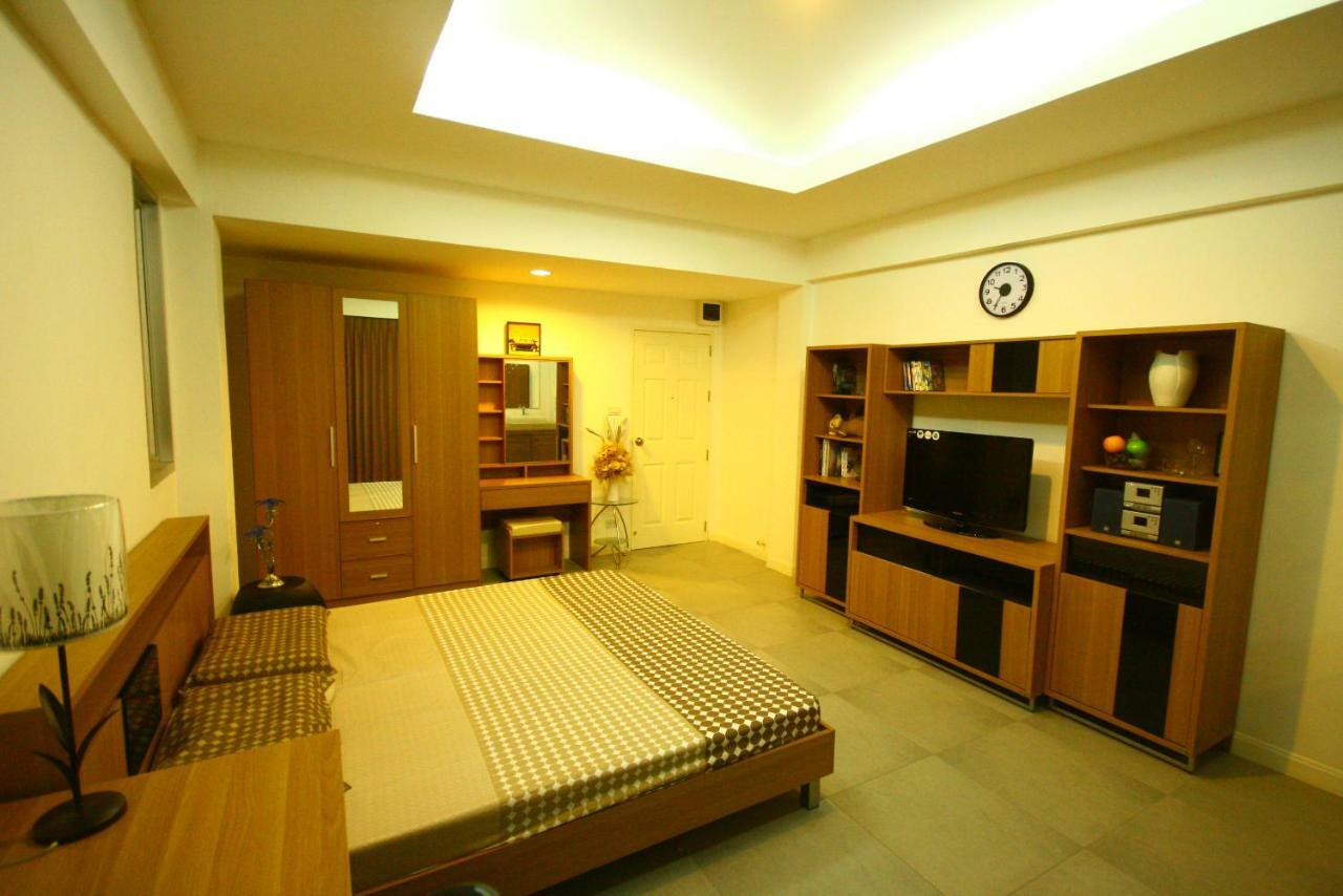 At Home Phetkasem Банкок Екстериор снимка